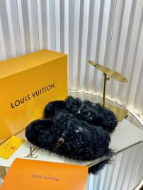 Picture of Louis Vuitton Slippers _SKULVsz35-39mnq1129506